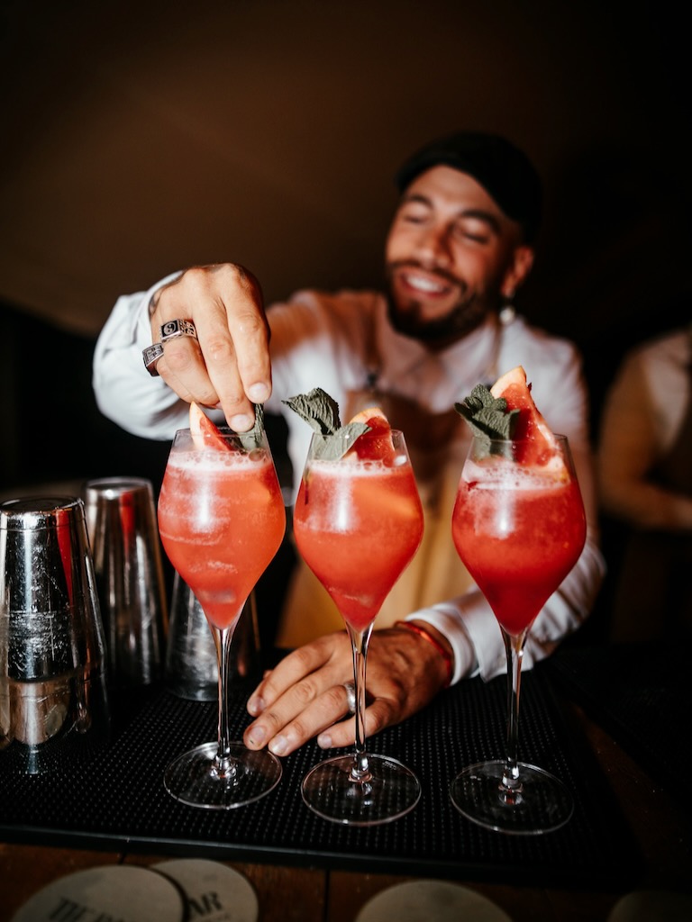 White Ibiza Wedding Directory: Catering – The Bar Ibiza, Ibiza mobile bar and drinks catering service