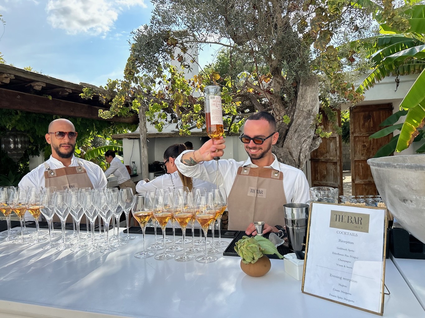 White Ibiza Wedding Directory: Catering – The Bar Ibiza, Ibiza mobile bar and drinks catering service