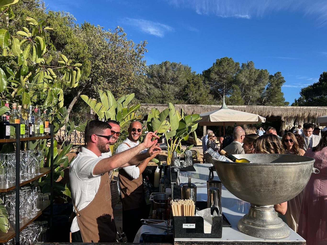 White Ibiza Wedding Directory: Catering – The Bar Ibiza, Ibiza mobile bar and drinks catering service