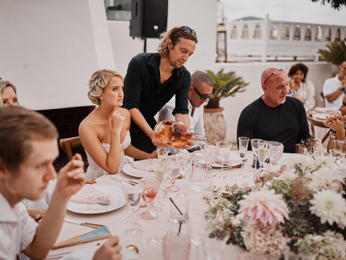 White Ibiza Wedding Directory: Catering – The Bar Ibiza, Ibiza mobile bar and drinks catering service