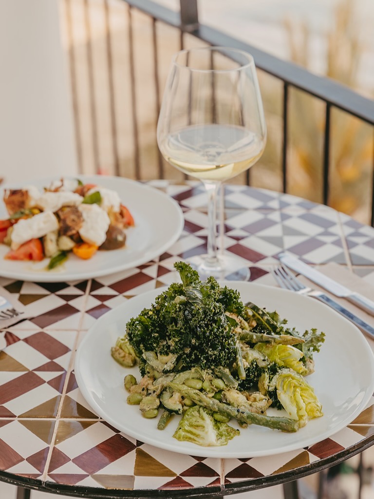 White Ibiza Beach Restaurants Guide: Ocean Brasserie & Bar at Hotel Riomar Ibiza, Santa Eulalia