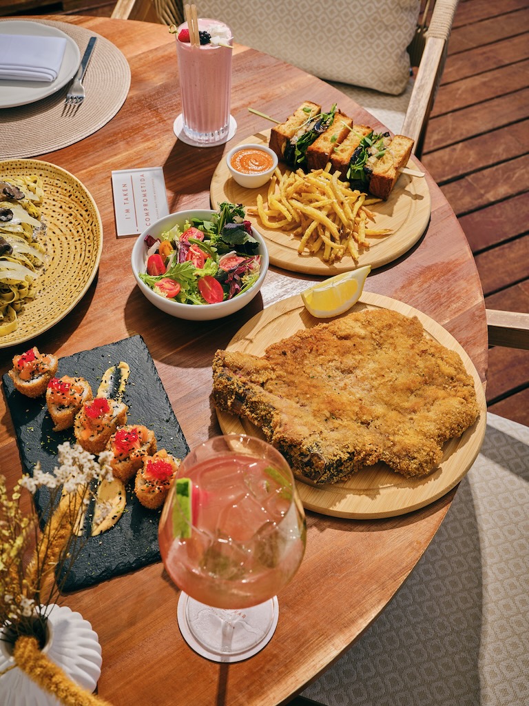 White Ibiza Beach Restaurants Guide: Ocean Brasserie & Bar at Hotel Riomar Ibiza, Santa Eulalia