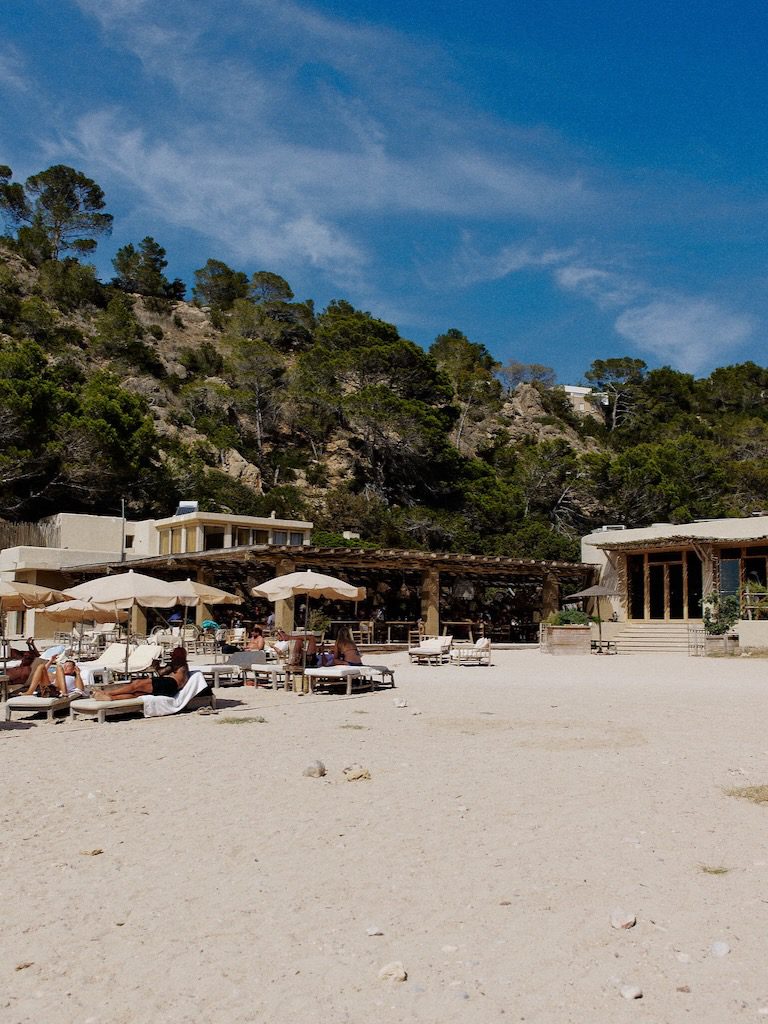 White Ibiza Beach Restaurant Guide: El Silencio Ibiza, Cala Molí