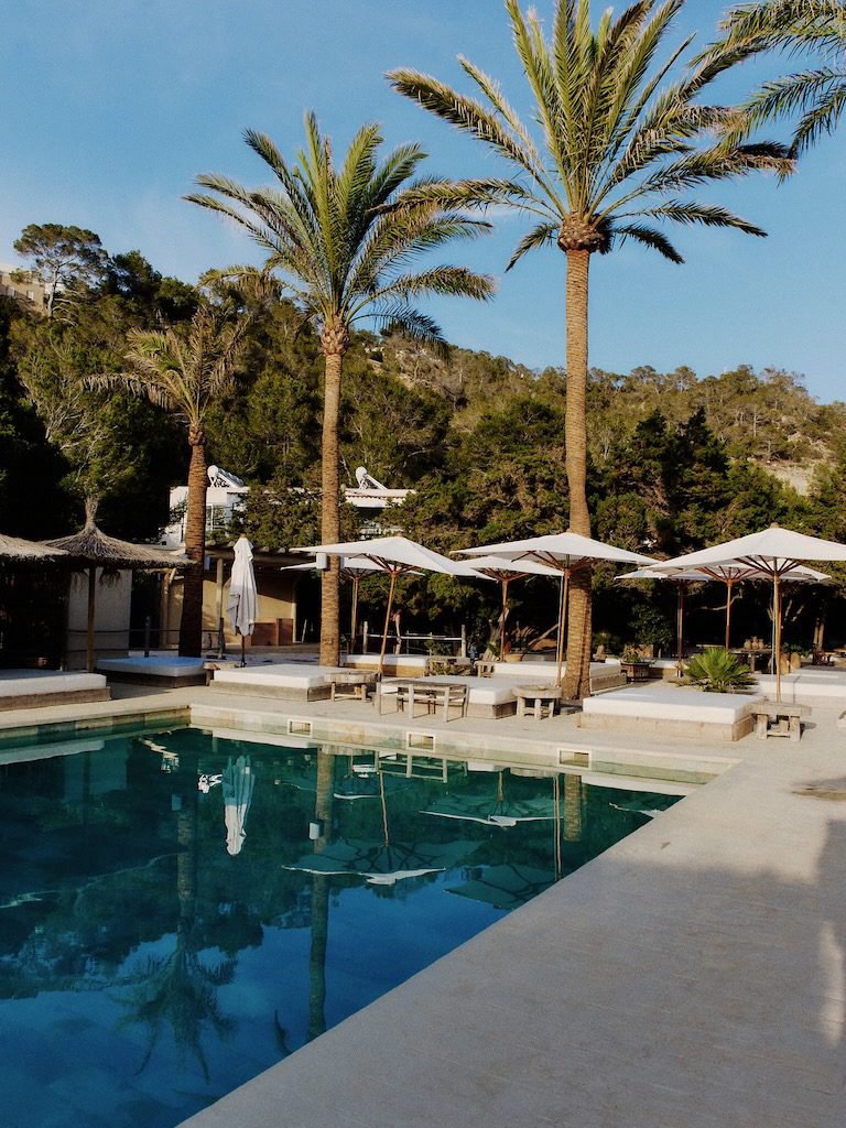 White Ibiza Beach Restaurant Guide: El Silencio Ibiza, Cala Molí