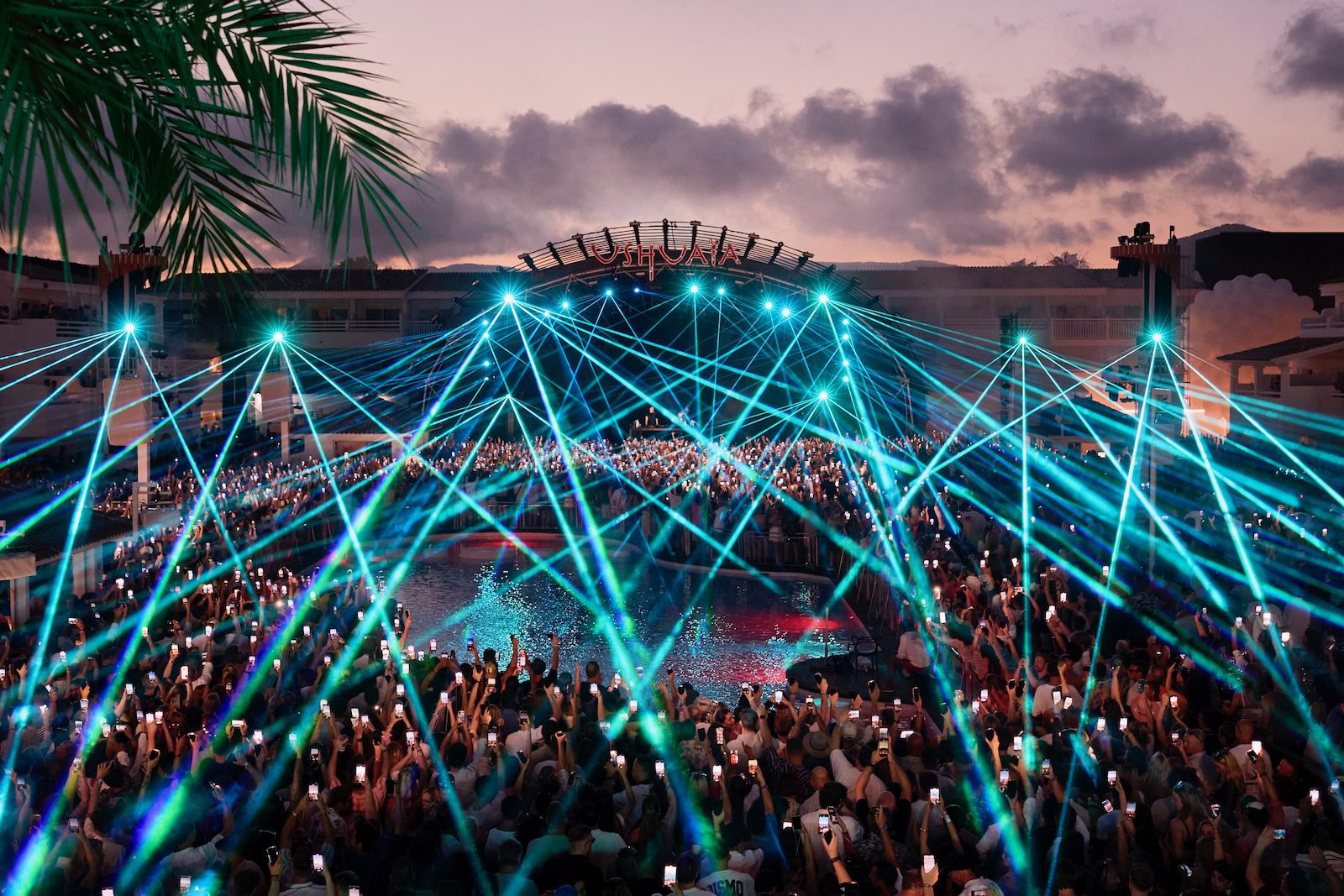 White Ibiza Clubbing Guide: Ushuaïa Ibiza