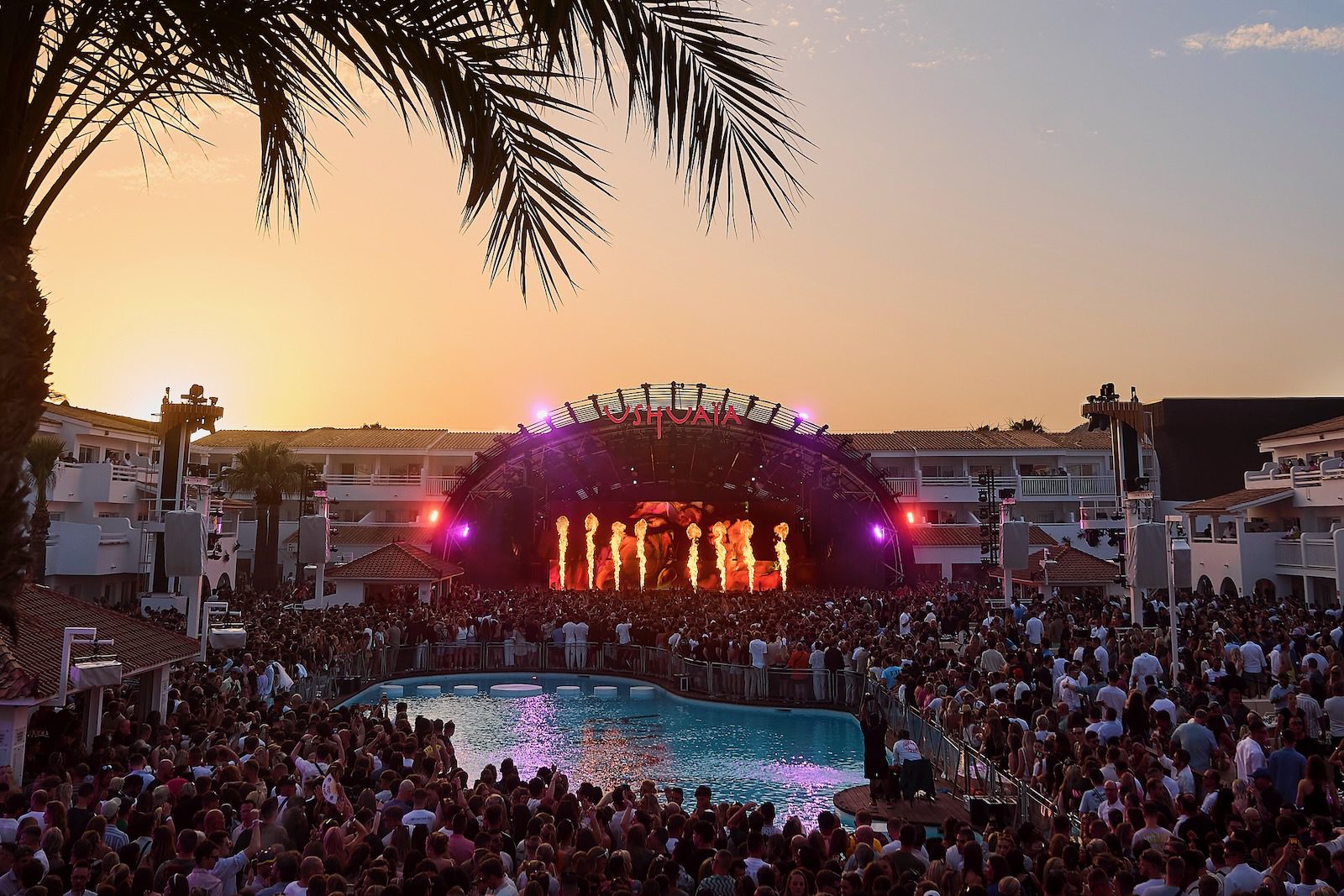 White Ibiza Clubbing Guide: Ushuaïa Ibiza