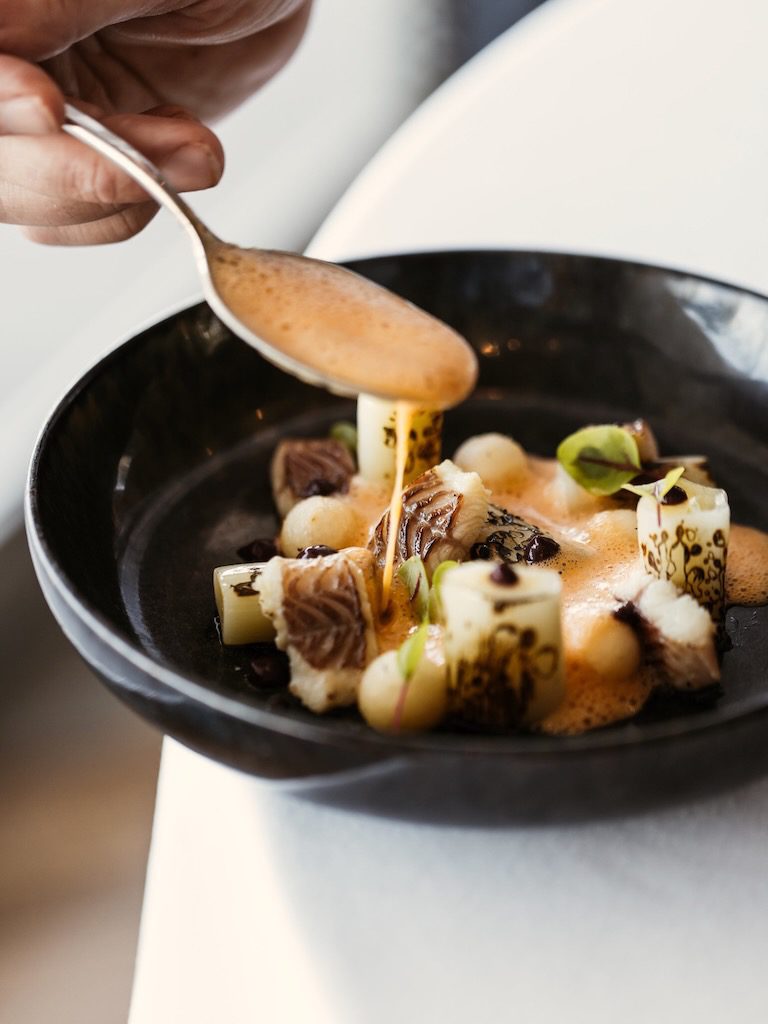 White Ibiza Fine Dining Guide: Nela Pop-Up with Óscar Salazar at 7Pines Resort Ibiza