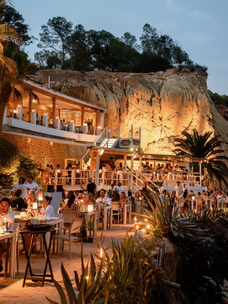 White Ibiza Fine Dining Guide: Amante Ibiza, Sol d'en Serra
