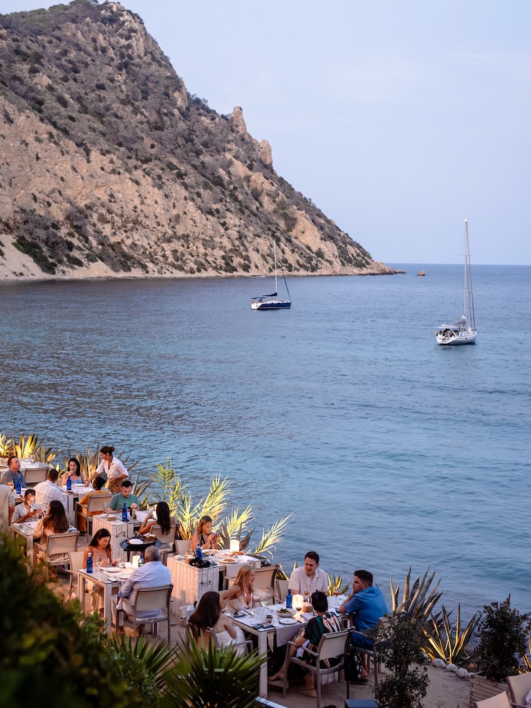 White Ibiza Fine Dining Guide: Amante Ibiza, Sol d'en Serra