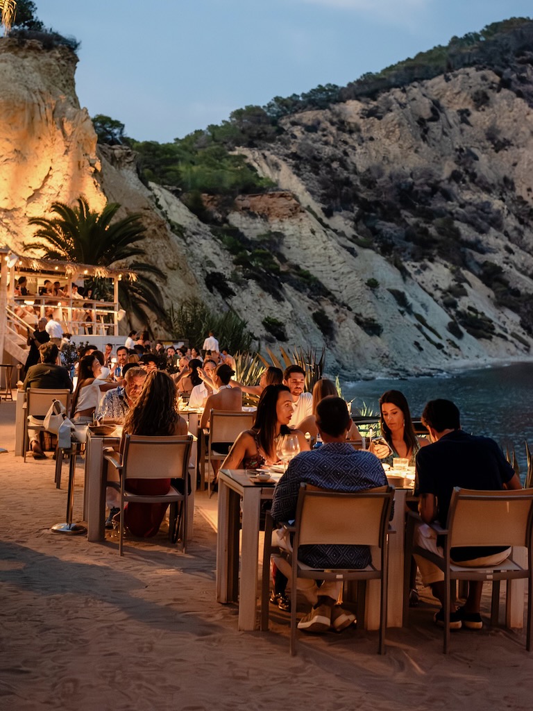 White Ibiza Fine Dining Guide: Amante Ibiza, Sol d'en Serra