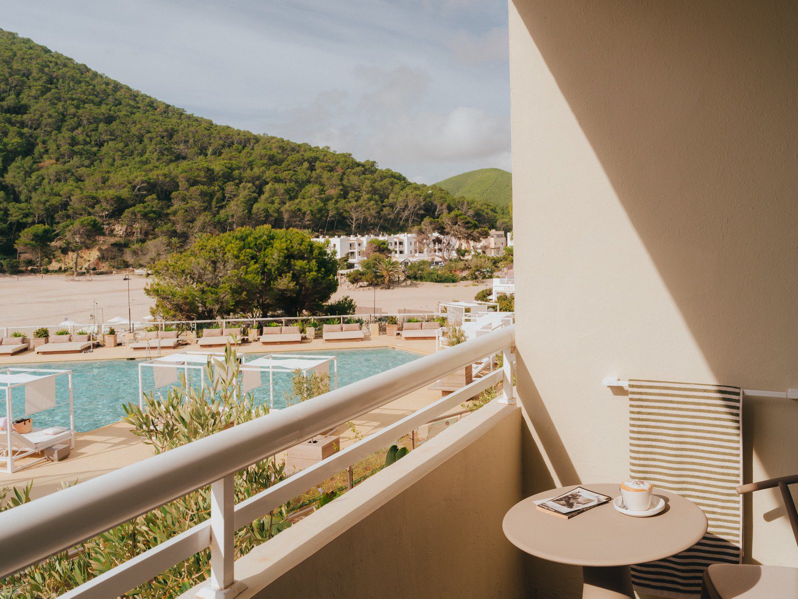 White Ibiza Hotels Guide: Hyde Ibiza