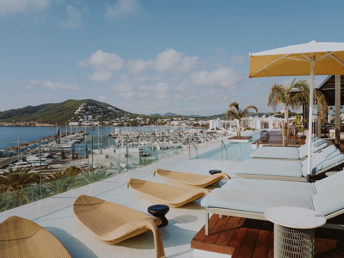 White ibiza Hotels Guide: Five-Star Grand Luxe: Aguas de Ibiza Grand Luxe, Santa Eulalia