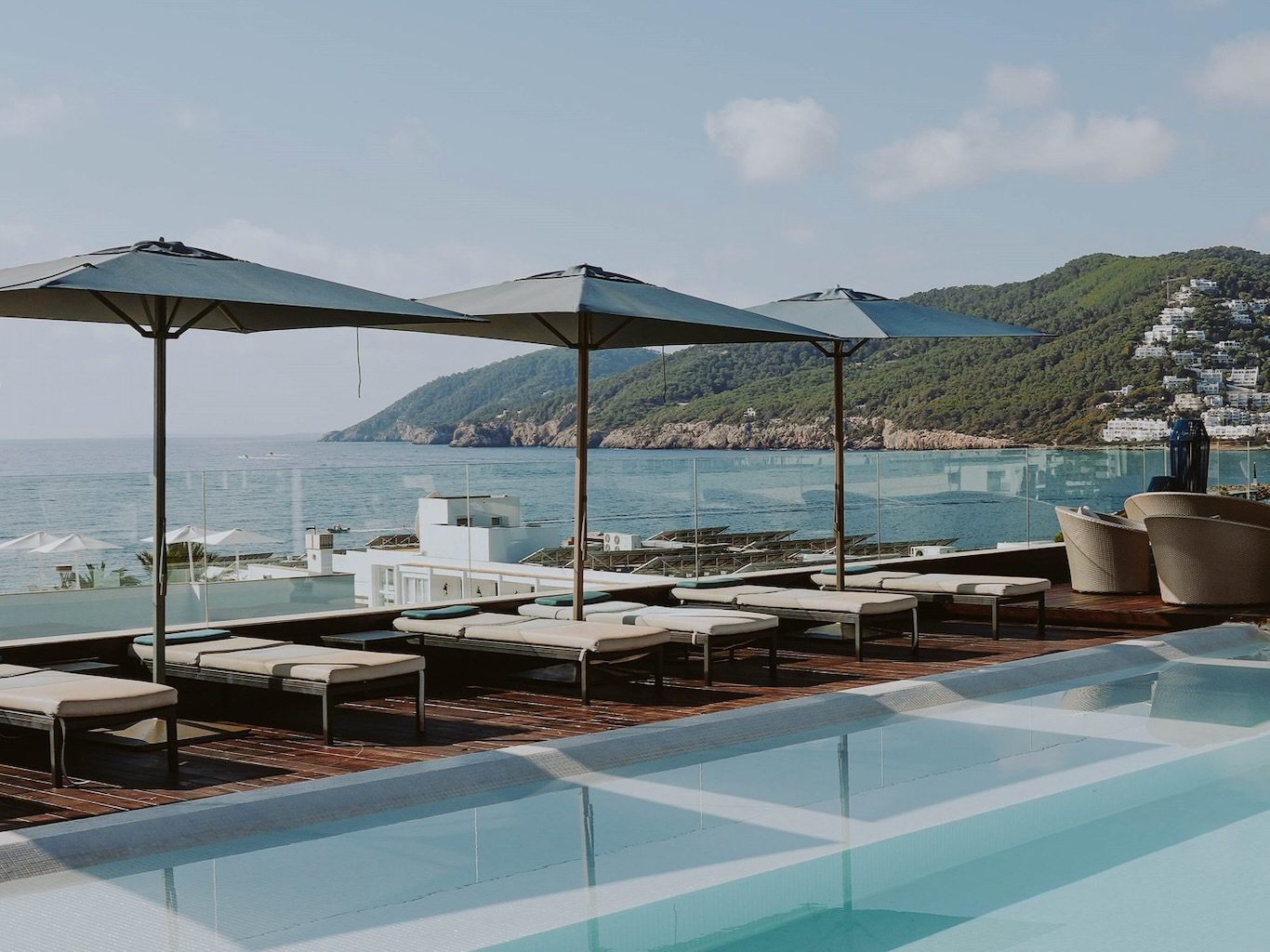 White ibiza Hotels Guide: Five-Star Grand Luxe: Aguas de Ibiza Grand Luxe, Santa Eulalia