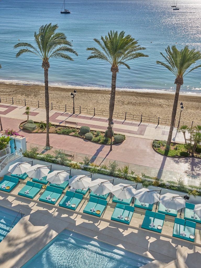 White Ibiza Hotels Guide: W Ibiza, luxury Ibiza resort in Santa Eulalia