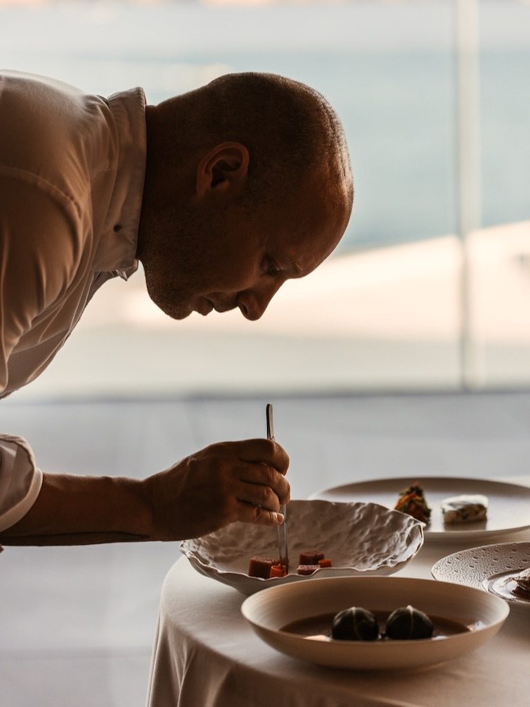 White Ibiza Fine Dining Guide: Nela Pop-Up with Óscar Salazar at 7Pines Resort Ibiza