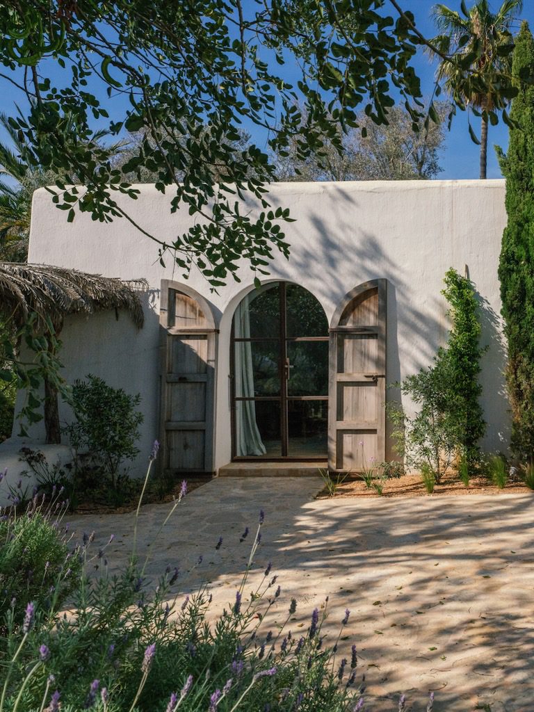 White Ibiza Living Directory: Blakstad Design & Architect Consultants, Ibiza architects