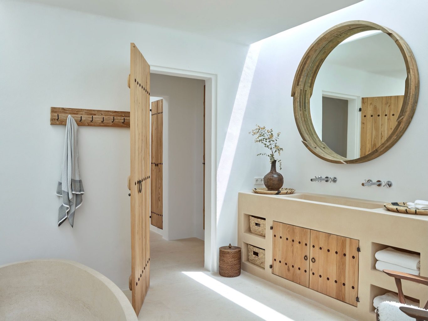 White Ibiza Living Directory: Blakstad Design & Architect Consultants, Ibiza architects