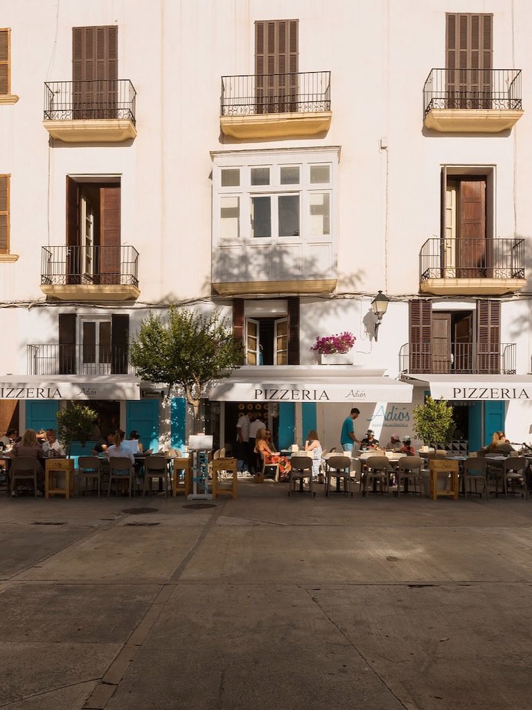 White Ibiza Restaurant Guide: Pizzeria Adiós, Ibiza town
