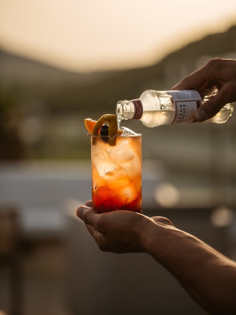 White Ibiza Restaurants Guide: Sun & Moon, casual dining restaurant in Cala Llonga