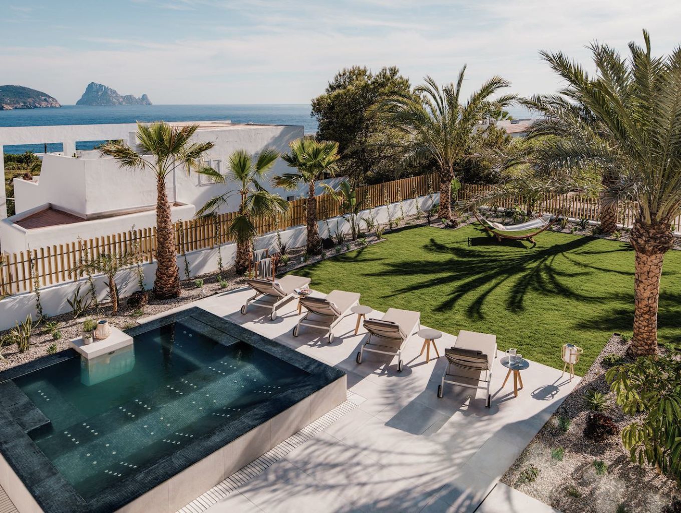 White Ibiza Luxury Resorts Guide: 7Pines Resort Ibiza