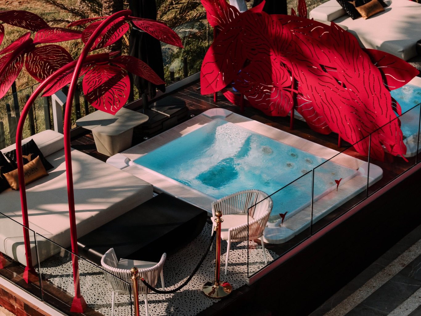 White Ibiza Hotels Guide: Ushuaïa Ibiza Beach Hotel, luxury resort in Playa d'en Bossa