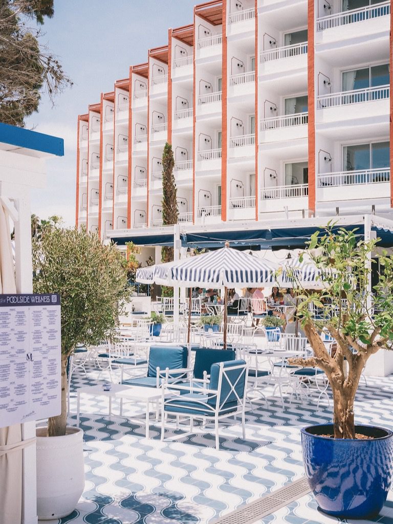 White Ibiza Restaurant Guide: Sorella Ristorante, Hotel Mongibello