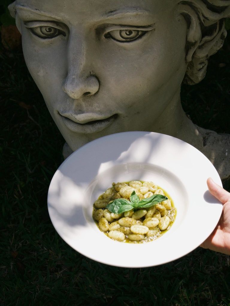 White Ibiza Restaurant Guide: Sorella Ristorante, Hotel Mongibello