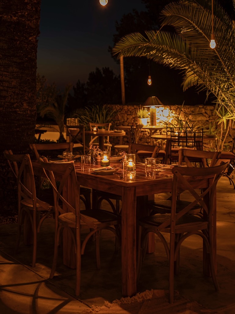 White Ibiza Restaurants Guide: Casa Linda, San José