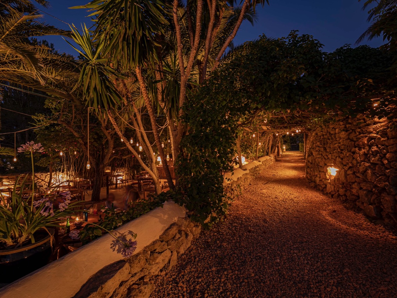 White Ibiza Restaurants Guide: Casa Linda, San José