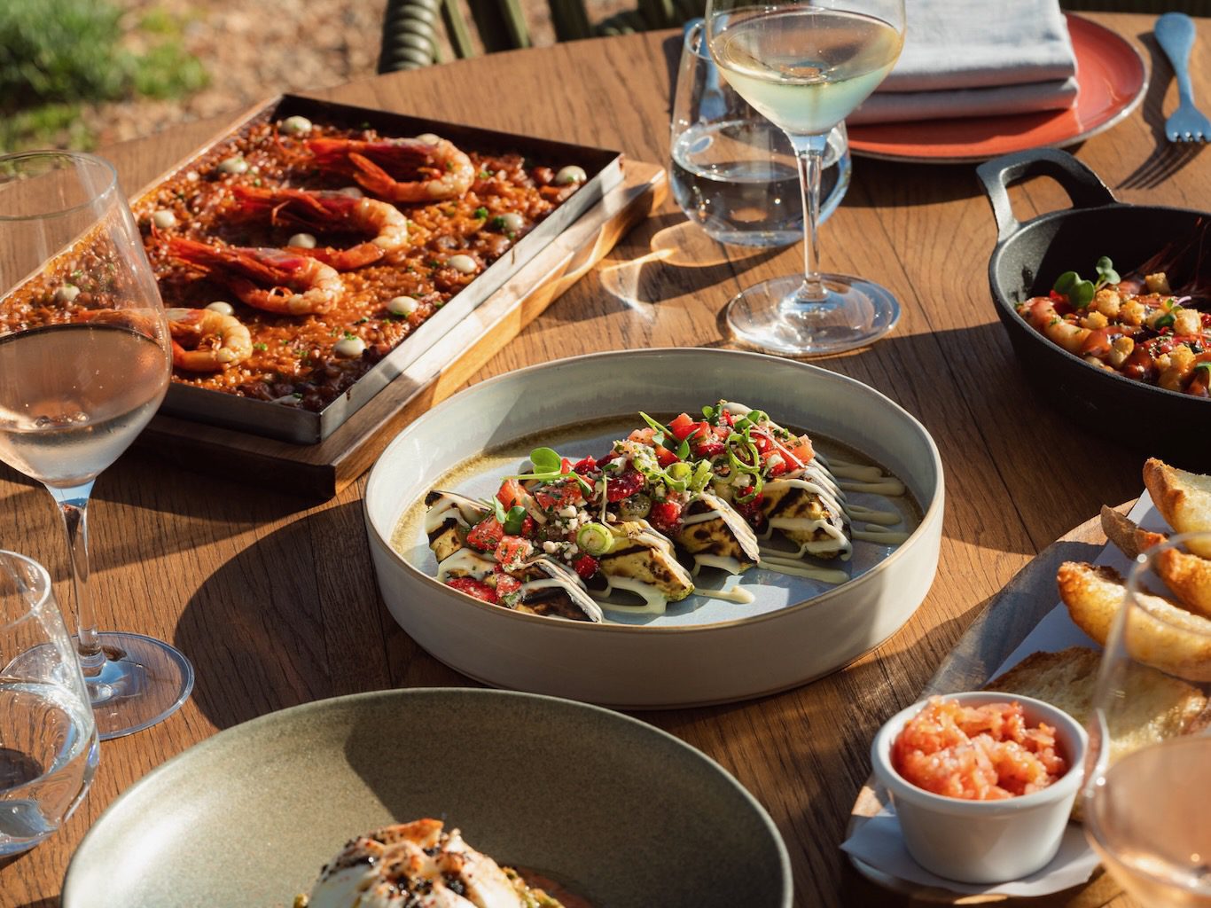 White Ibiza Restaurants Guide - Sunset: Cone Club at 7Pines Resort Ibiza