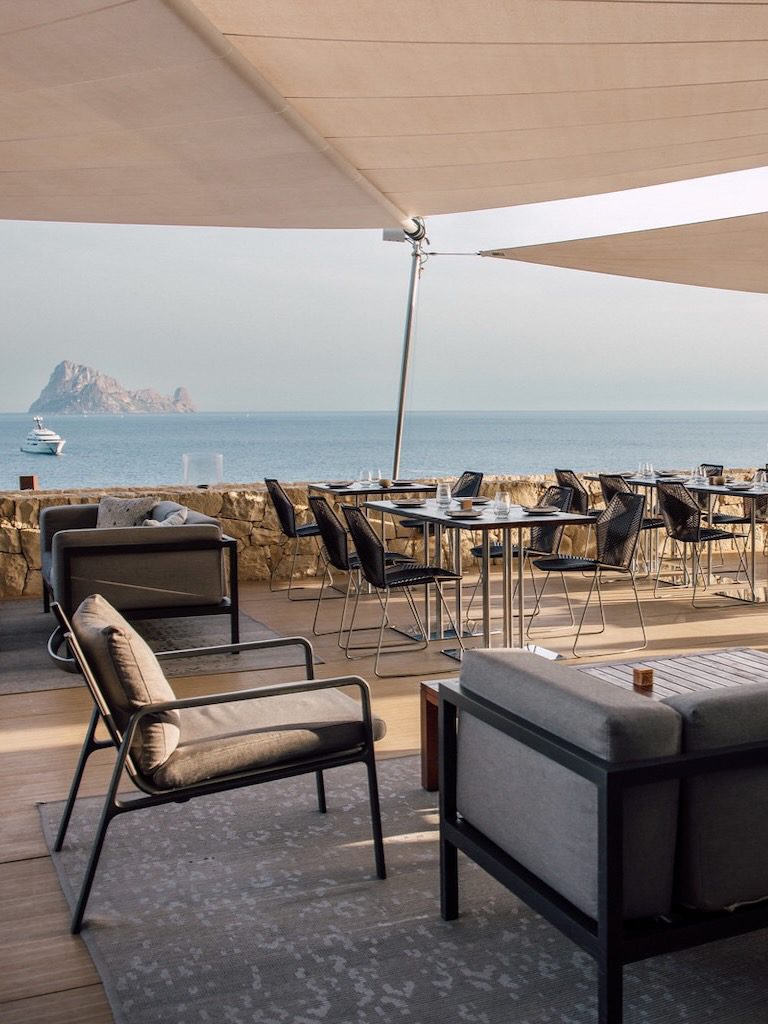 White Ibiza Restaurant Guide: Pershing Yacht Terrace at 7Pines Resort Ibiza