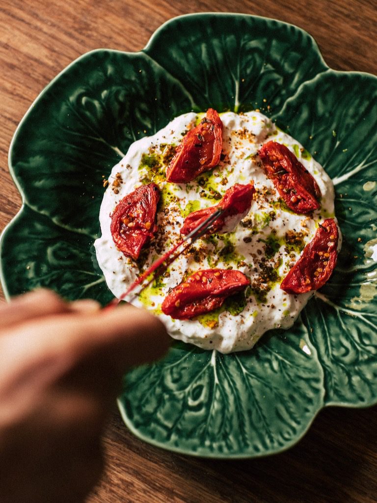 White Ibiza Restaurants Guide: Roca House, restaurant in Roca Llisa