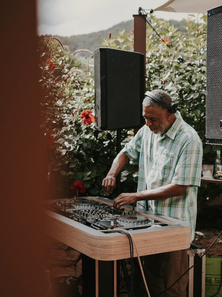 White Ibiza Restaurants Guide: Roca House, restaurant in Roca Llisa