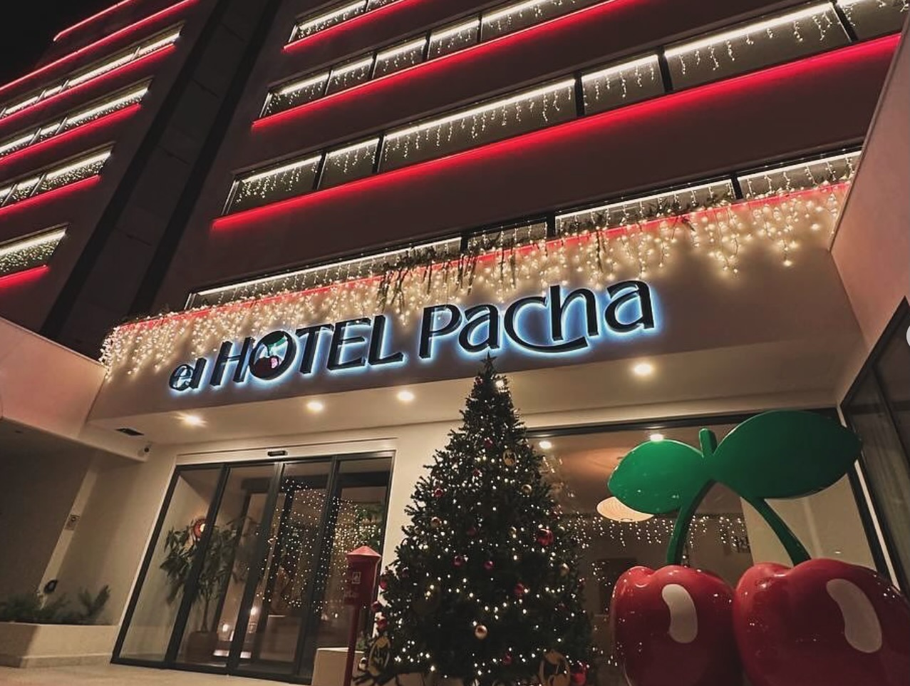 White Ibiza Calendar: Christmas & New Year's Eve at El Hotel Pacha