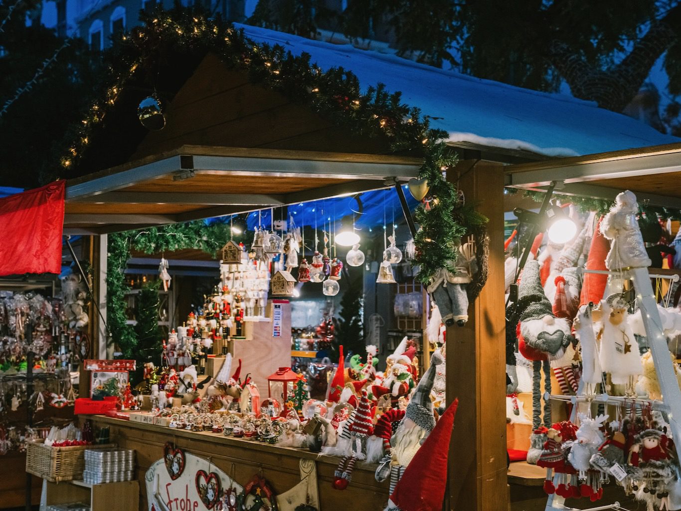 White Ibiza Calendar: Christmas Market in Vara de Rey