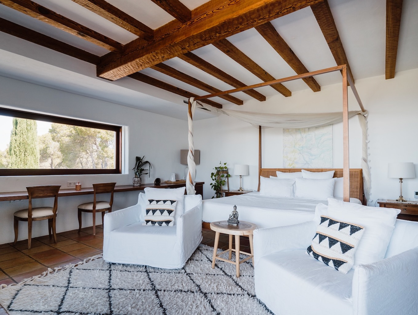 White Ibiza Villas: Can Lavanda, luxury holiday villa in Ibiza near Santa Gertrudis