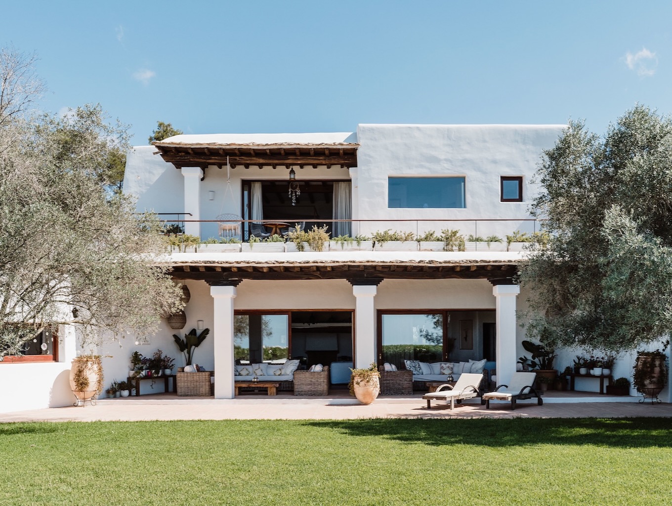 White Ibiza Villas: Can Lavanda, luxury holiday villa in Ibiza near Santa Gertrudis