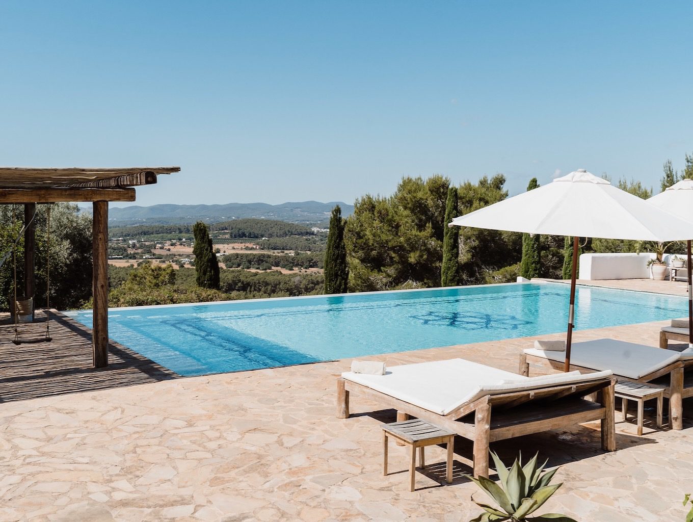 White Ibiza Villas: Can Lavanda, luxury holiday villa in Ibiza near Santa Gertrudis