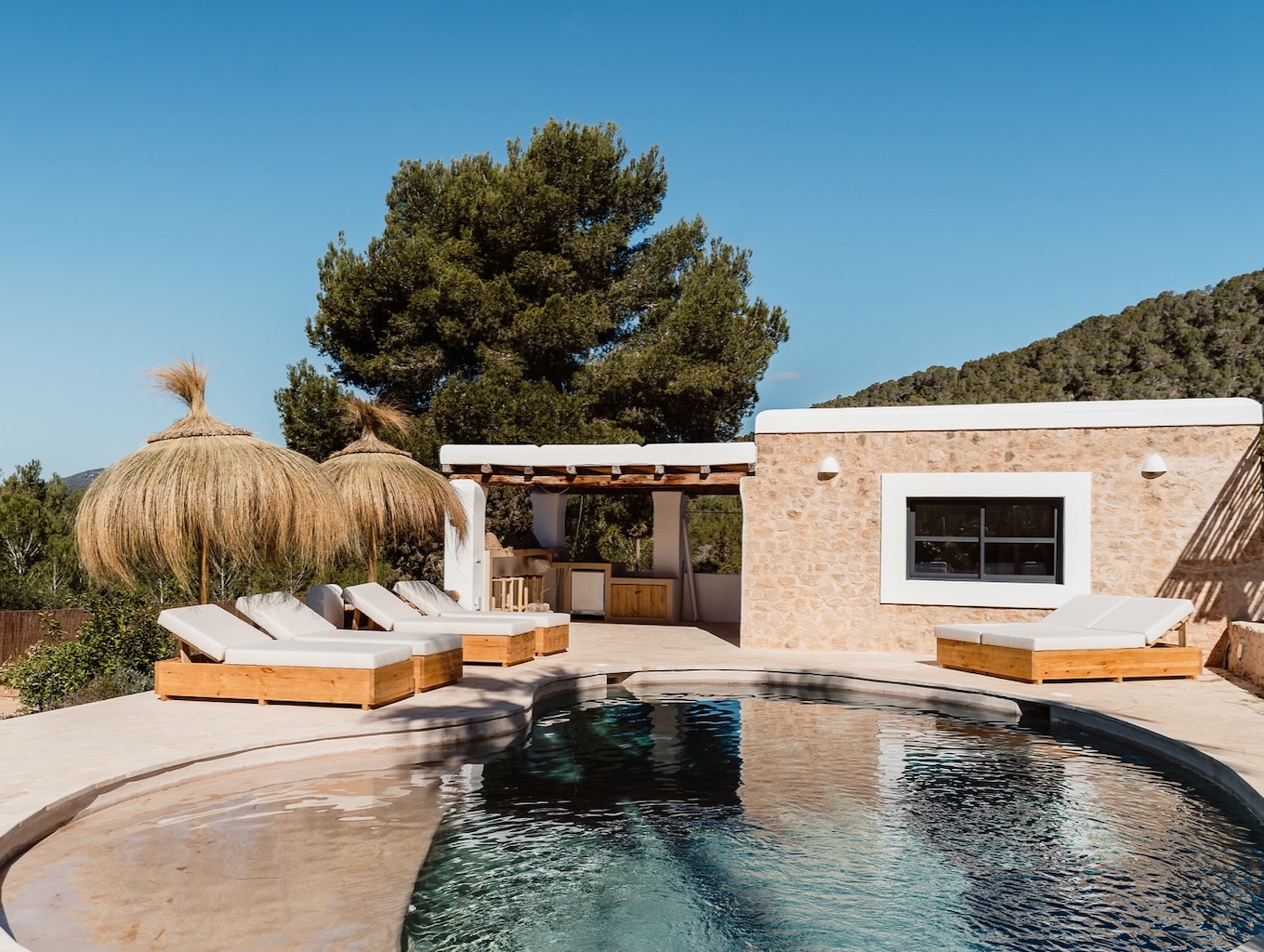 White Ibiza Villas: Can Verbena, luxury holiday villa in Ibiza in Sa Caleta