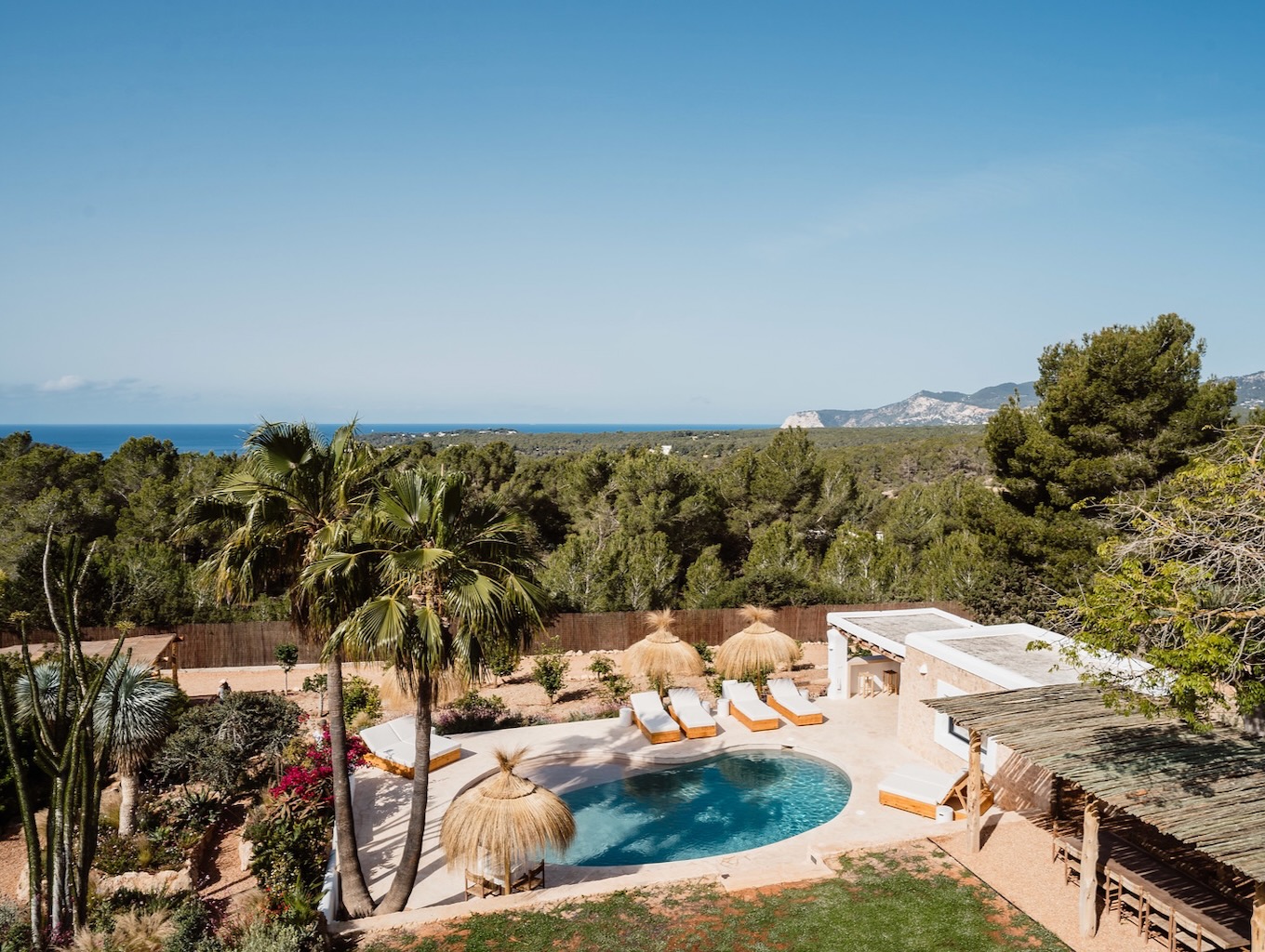 White Ibiza Villas: Can Verbena, luxury holiday villa in Ibiza in Sa Caleta