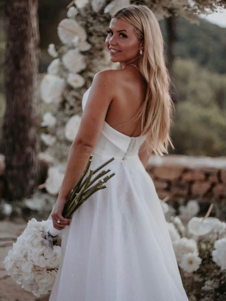 White Ibiza Wedding Directory: Ibiza Wedding Hair & Make-up Artists – Anna Claire Weddings