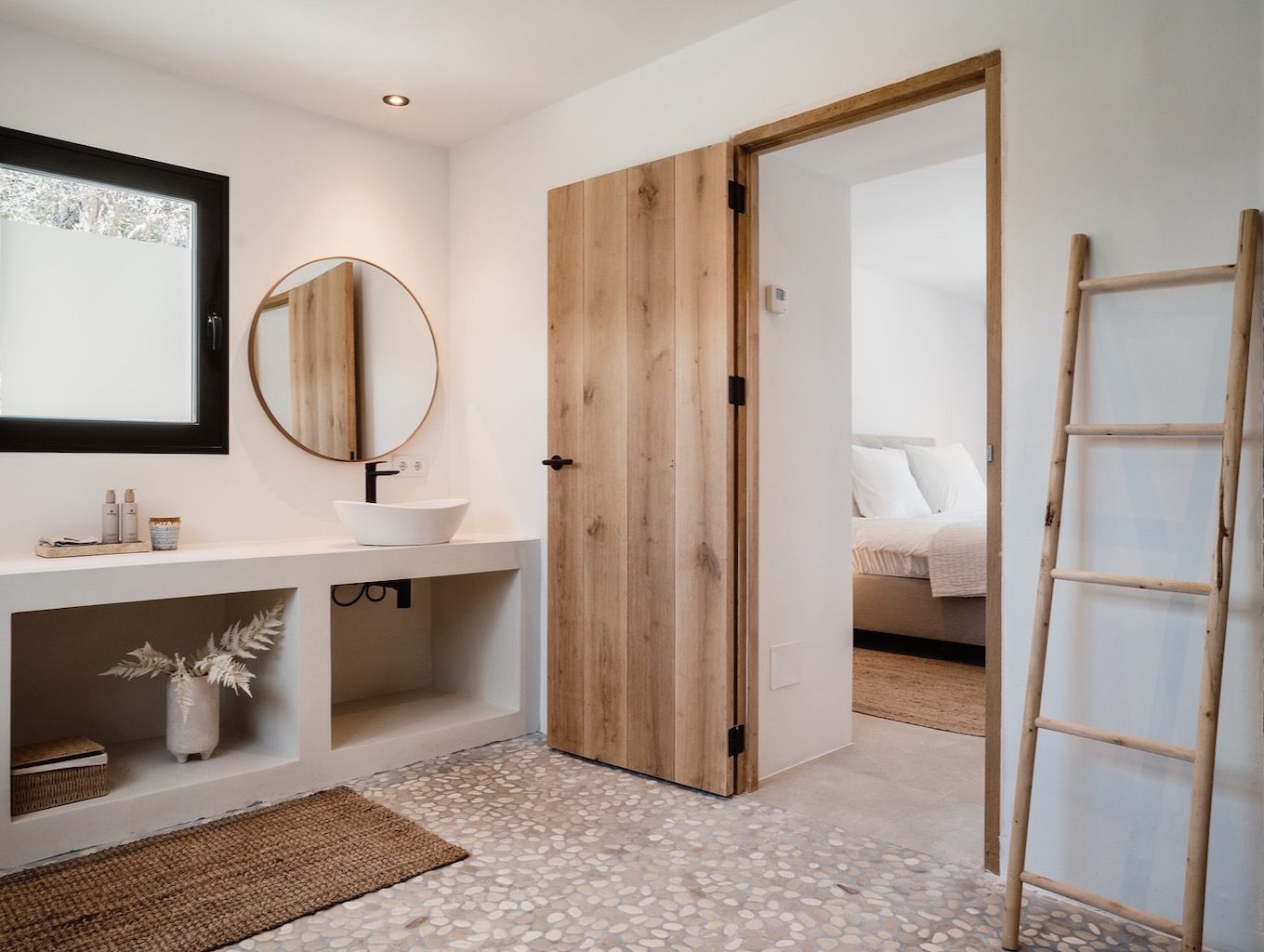 White Ibiza Villas: Can Romero, luxury villa in Cala Llonga
