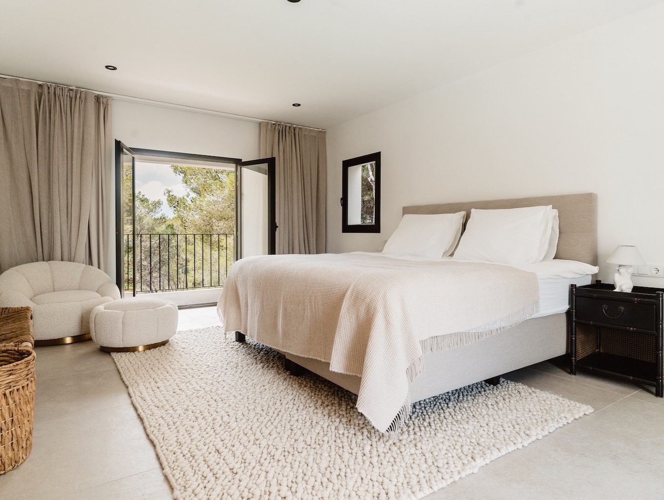 White Ibiza Villas: Can Romero, luxury villa in Cala Llonga