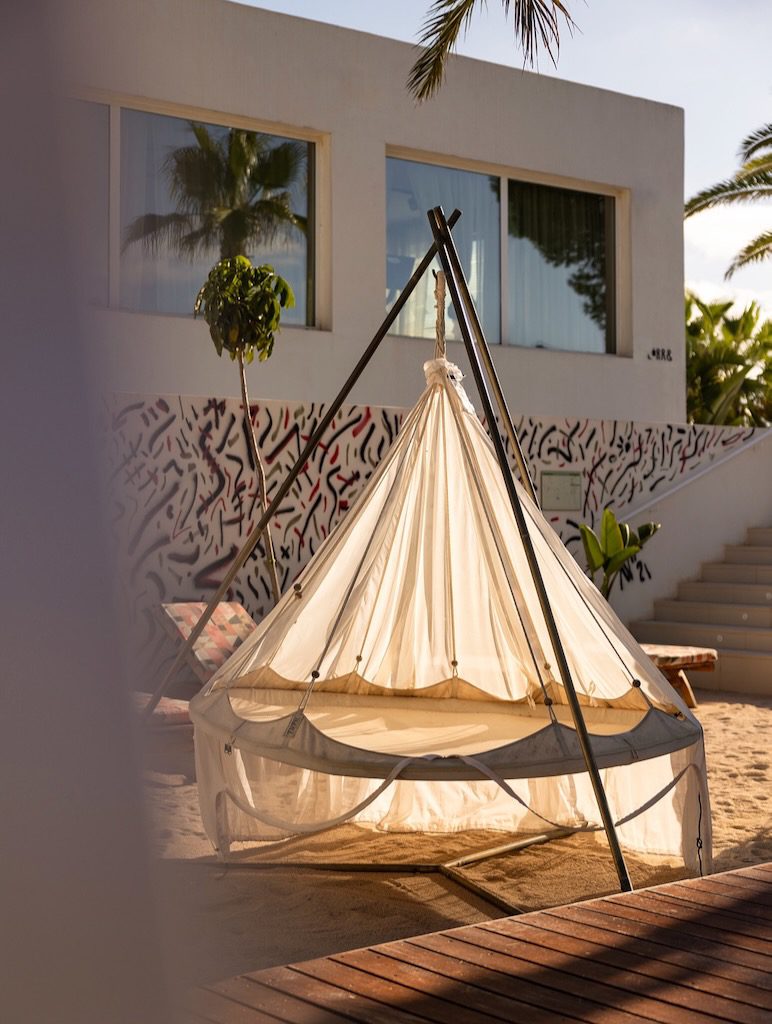 White Ibiza Hotel Guide: Ibiza boutique hotel – Hotel Riomar Ibiza, Santa Eulalia