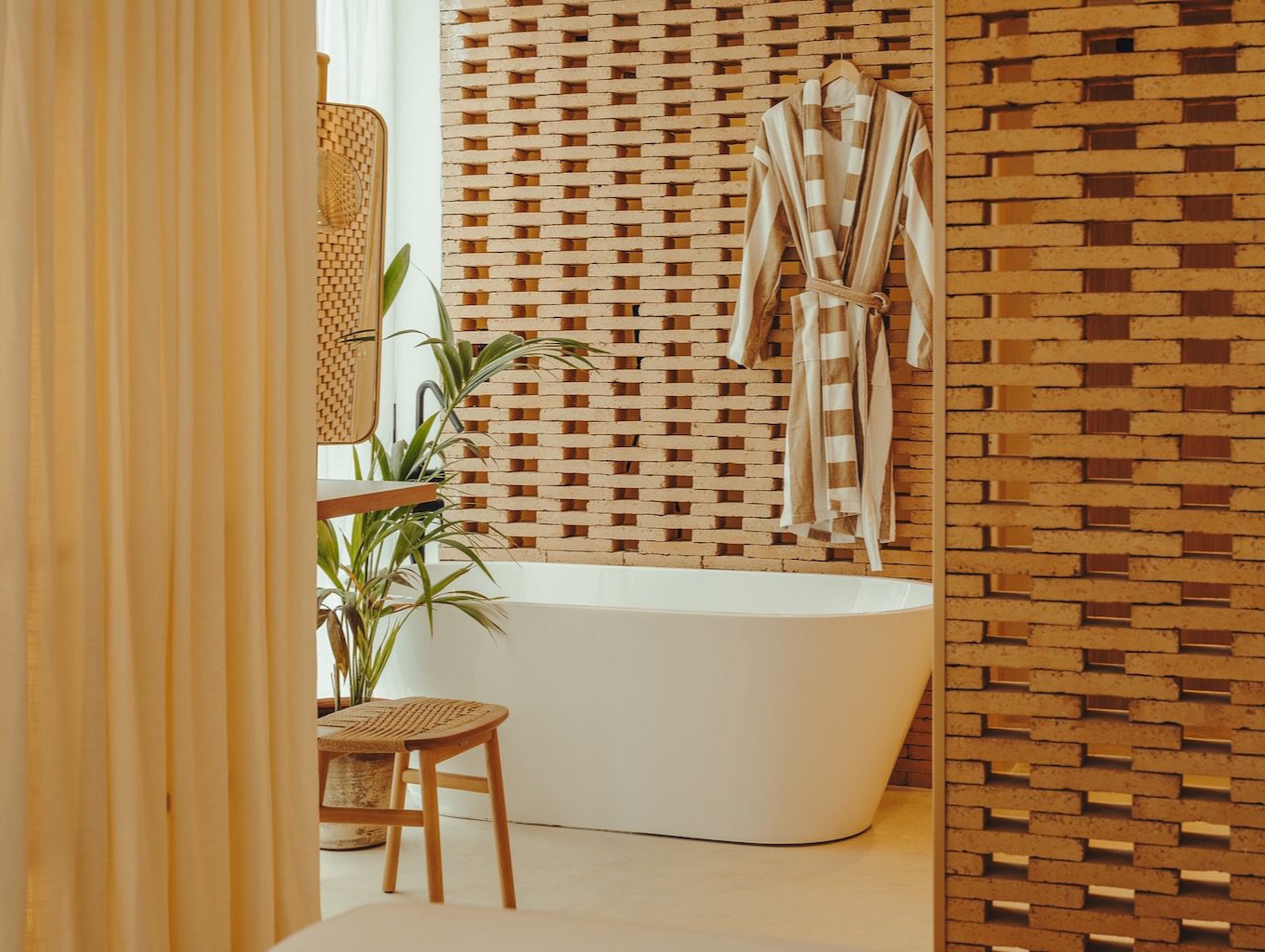 White Ibiza Boutique Hotel Guide: Bonito Ibiza