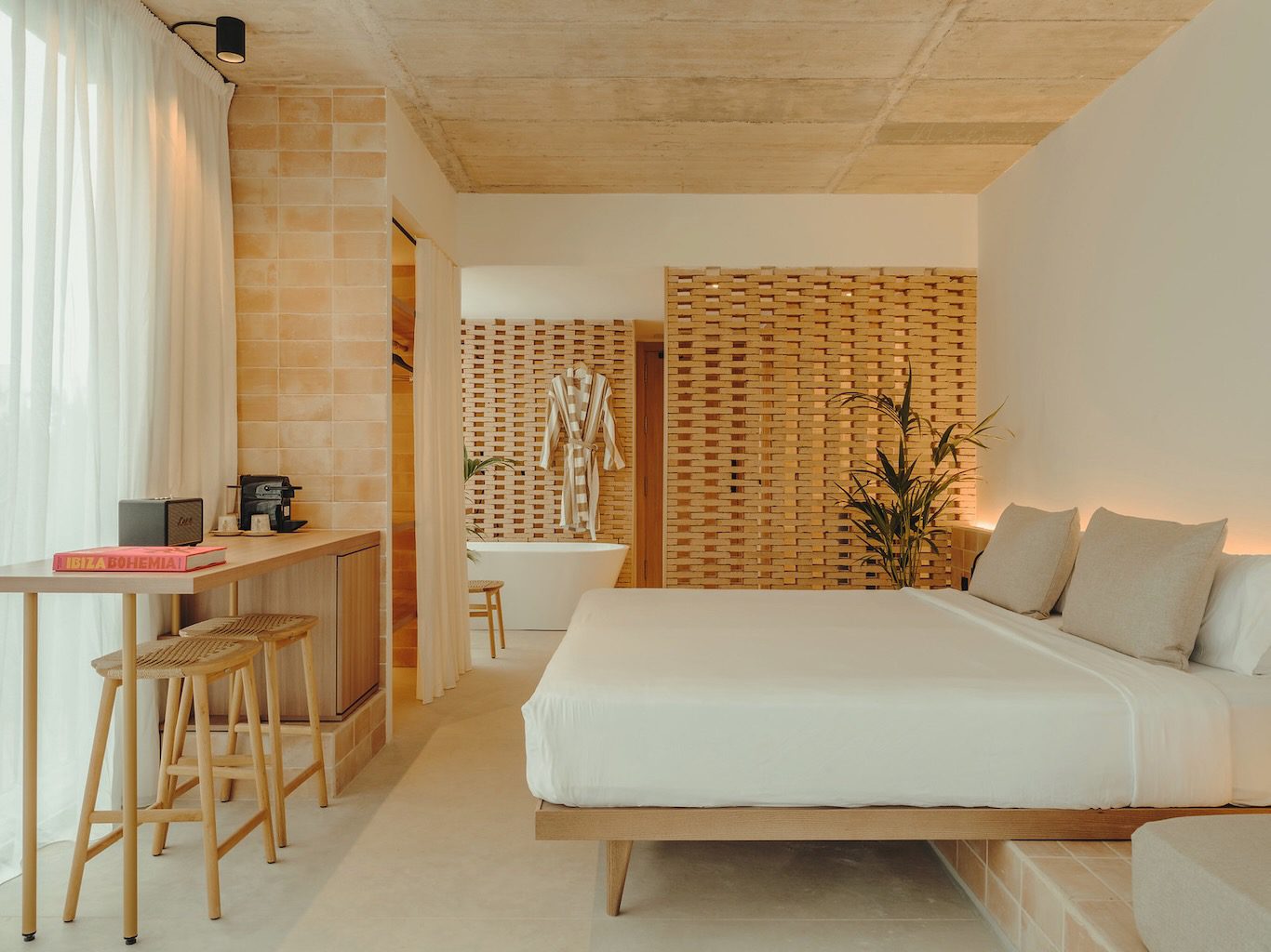 White Ibiza Boutique Hotels Guide: Bonito Ibiza, San Antonio