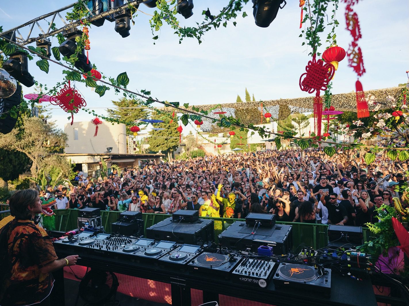 White Ibiza Nightlife Guide: 528 Ibiza