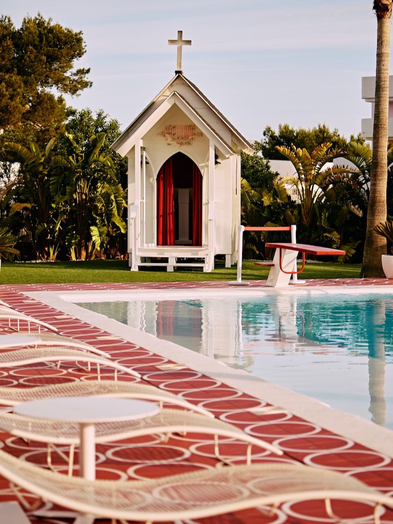 White Ibiza Wedding Directory – Venues: Romeo’s Motel & Diner