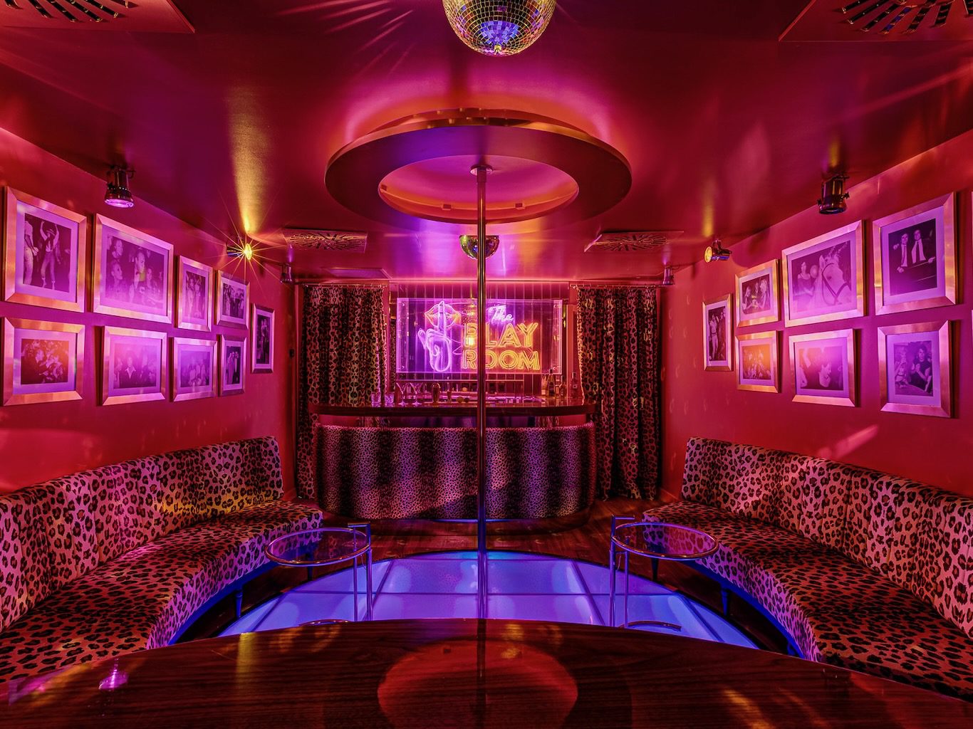White Ibiza Wedding Directory – Venues: Romeo’s Motel & Diner