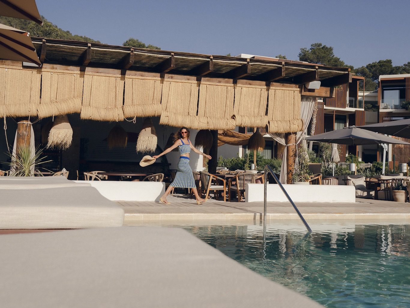 White Ibiza Beach Restaurants Guide: Beach House at Cala San Miguel Ibiza Resort